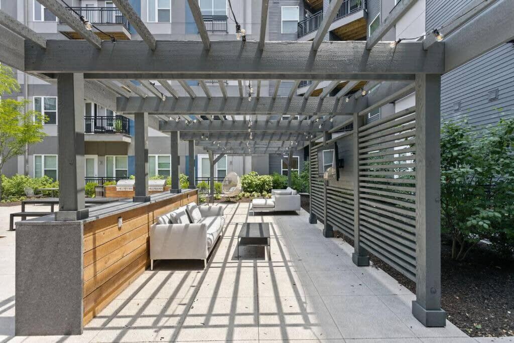 Mid-Century Modern Studio Cozysuites Downtown Indianapolis Exterior foto